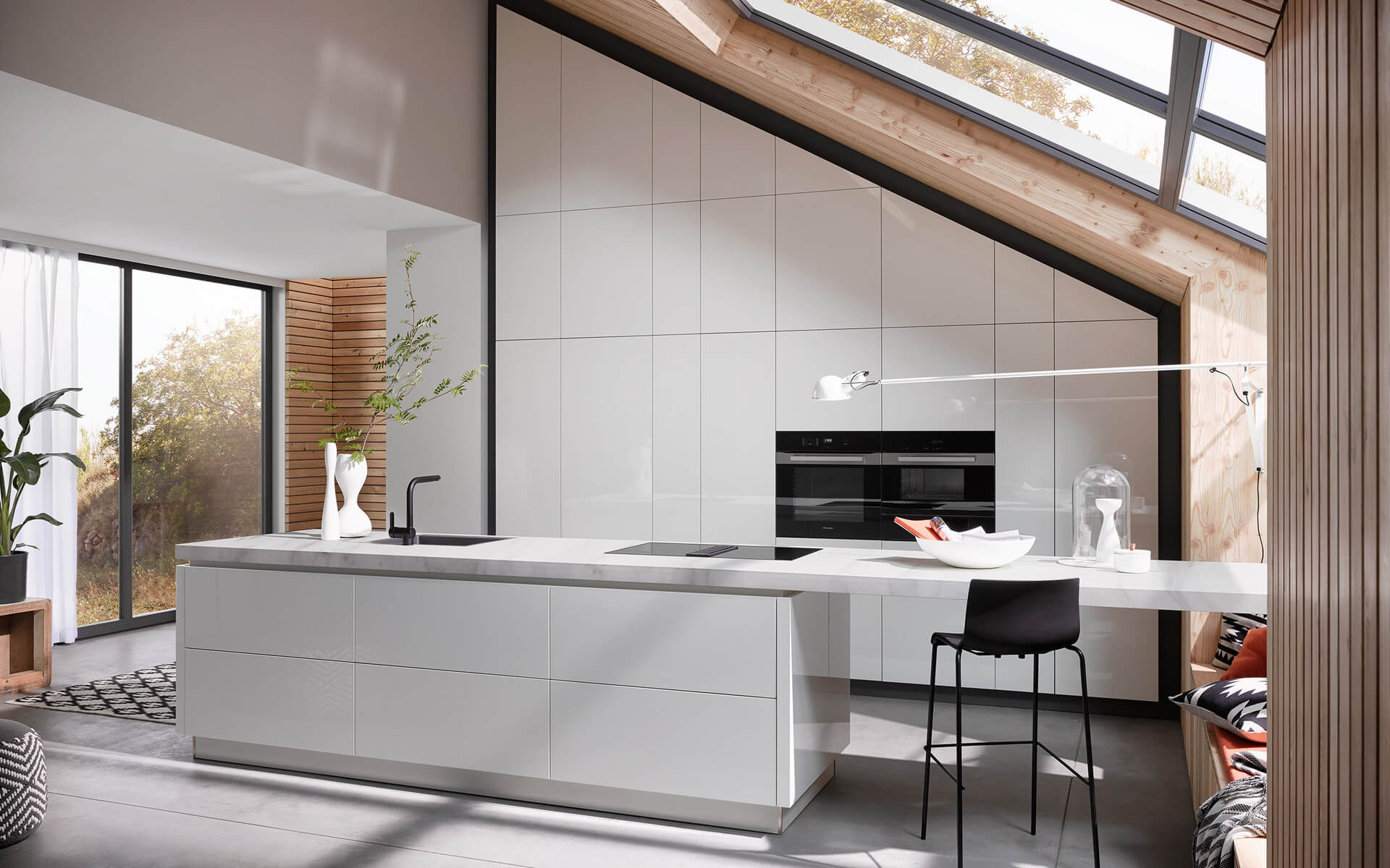 Häcker Design Inselküche Grifflos Weiß