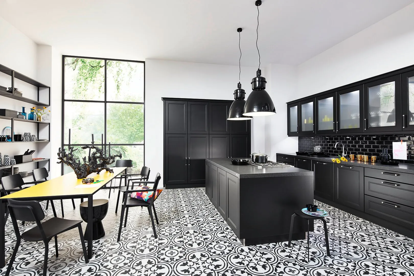 Nolte Landhausküche mit Insel Echtlack softmatt
