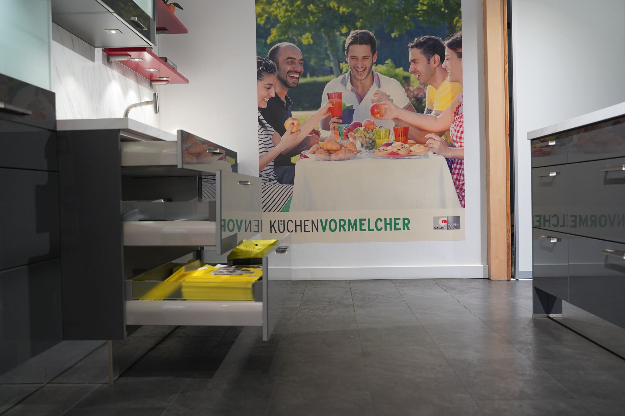 kuechenstudio-ausstellung-auszuege-kuechen-vormelcher